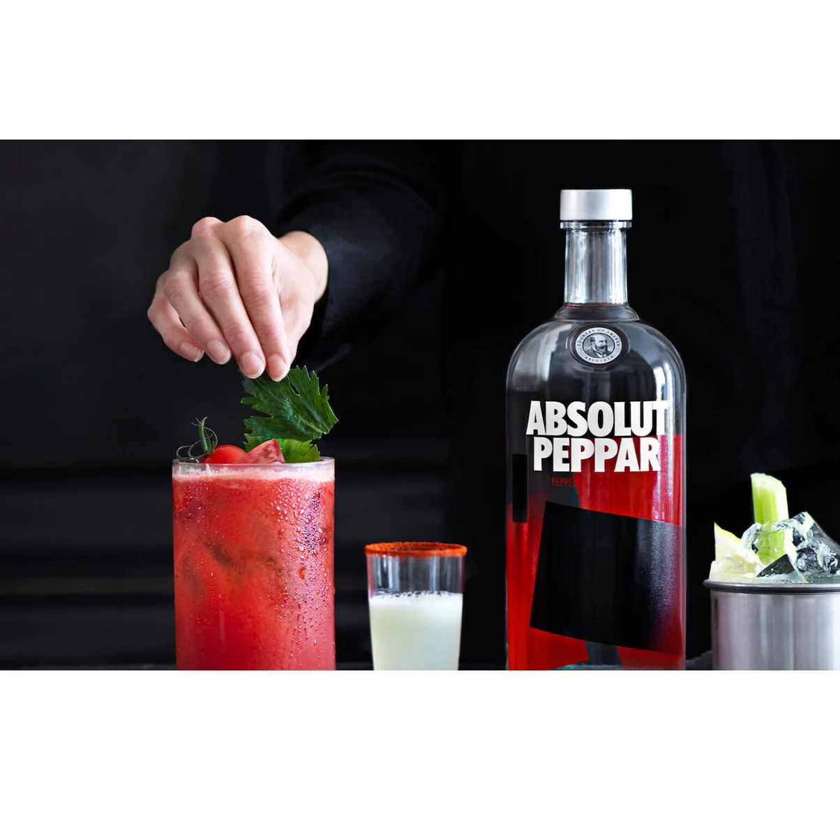 Sweet Spicy Character Peppar 1L 40% Alcohol Whisky Vodka with Hint of Bold Black Peppercorn Flavor