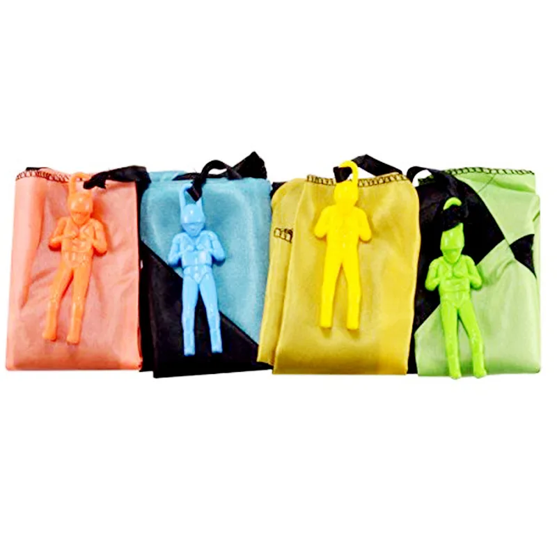 Outdoor Kids Hand Throw Parachute Man Toy Set