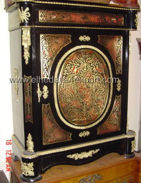 Antique boulle commode / French boule commode with ormolu