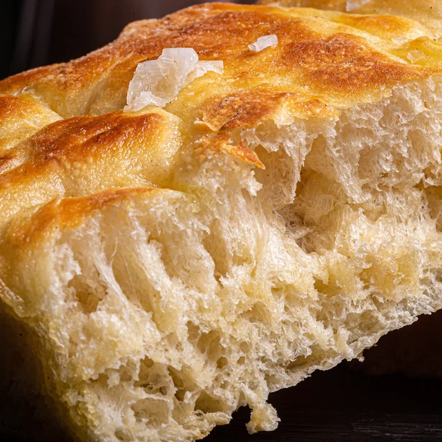 Made in Italy 60x40 cm readymade frozen Focaccia pizza for restaurants, hotels and horeca business