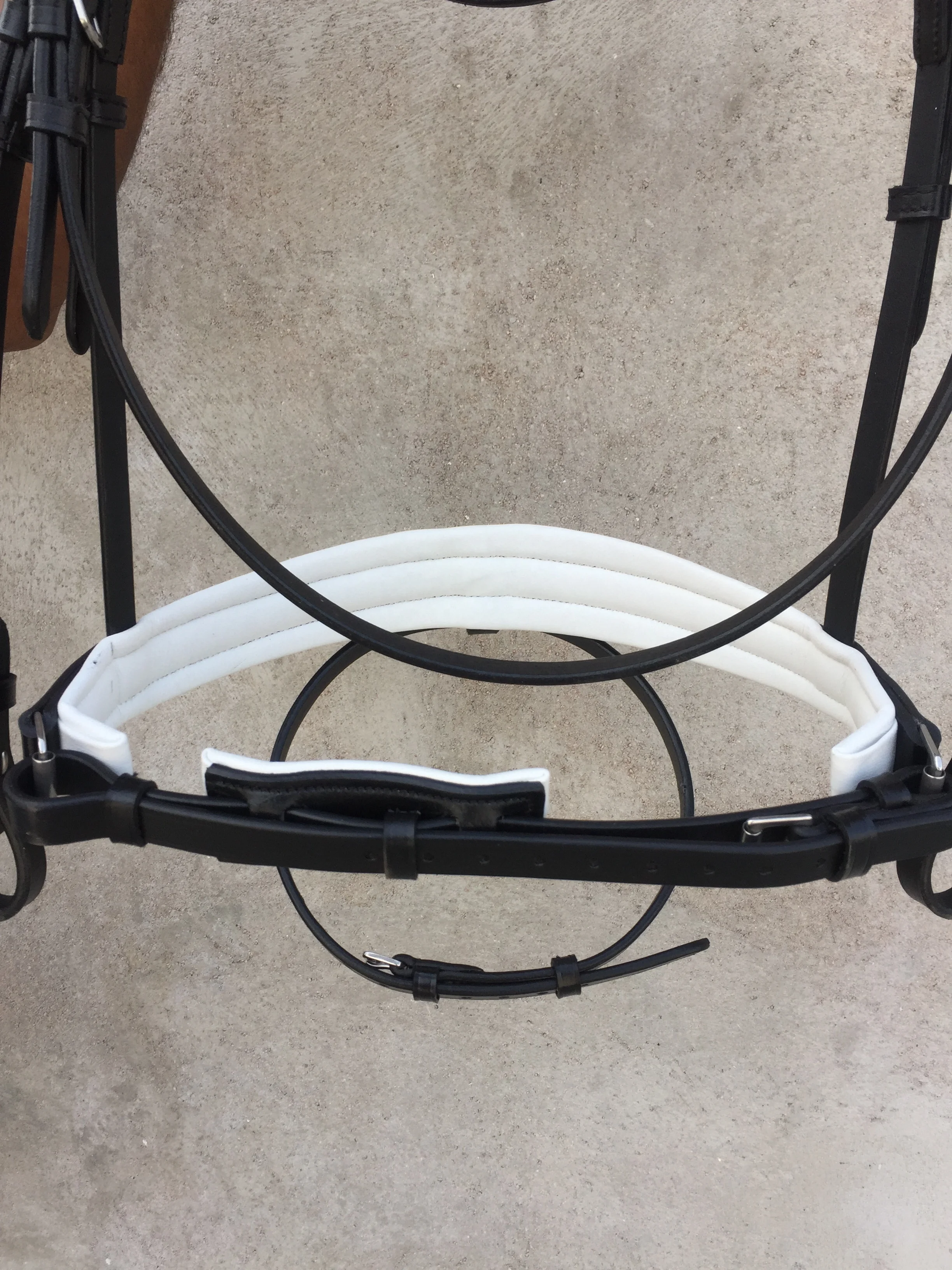 Horse CROWN MYSTERY BRIDLE IN BLACK/WHITE/GLITTER PATENT/Specification product leather bridle /Top Seller Medium Moving bridle