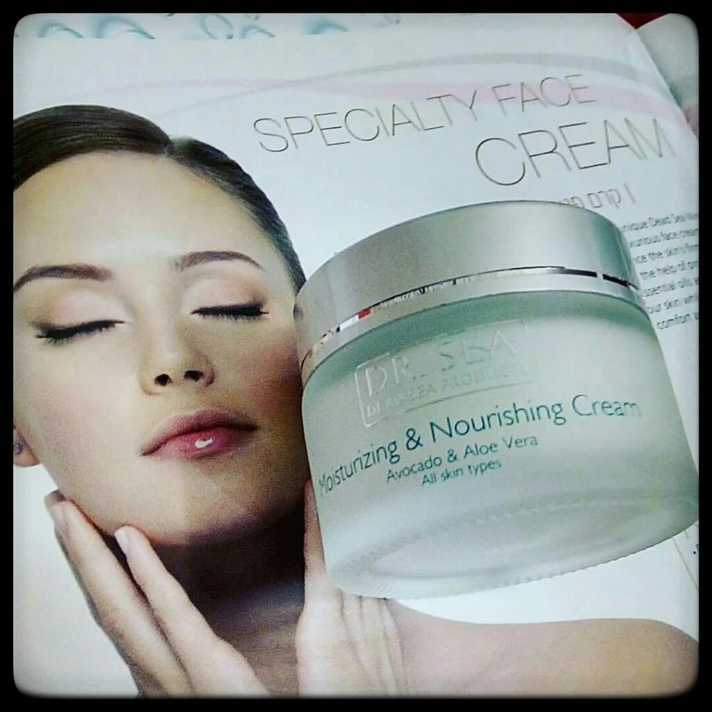 Увлажняющий и питательный крем Dr Sea Collection-крем с авокадо алоэ