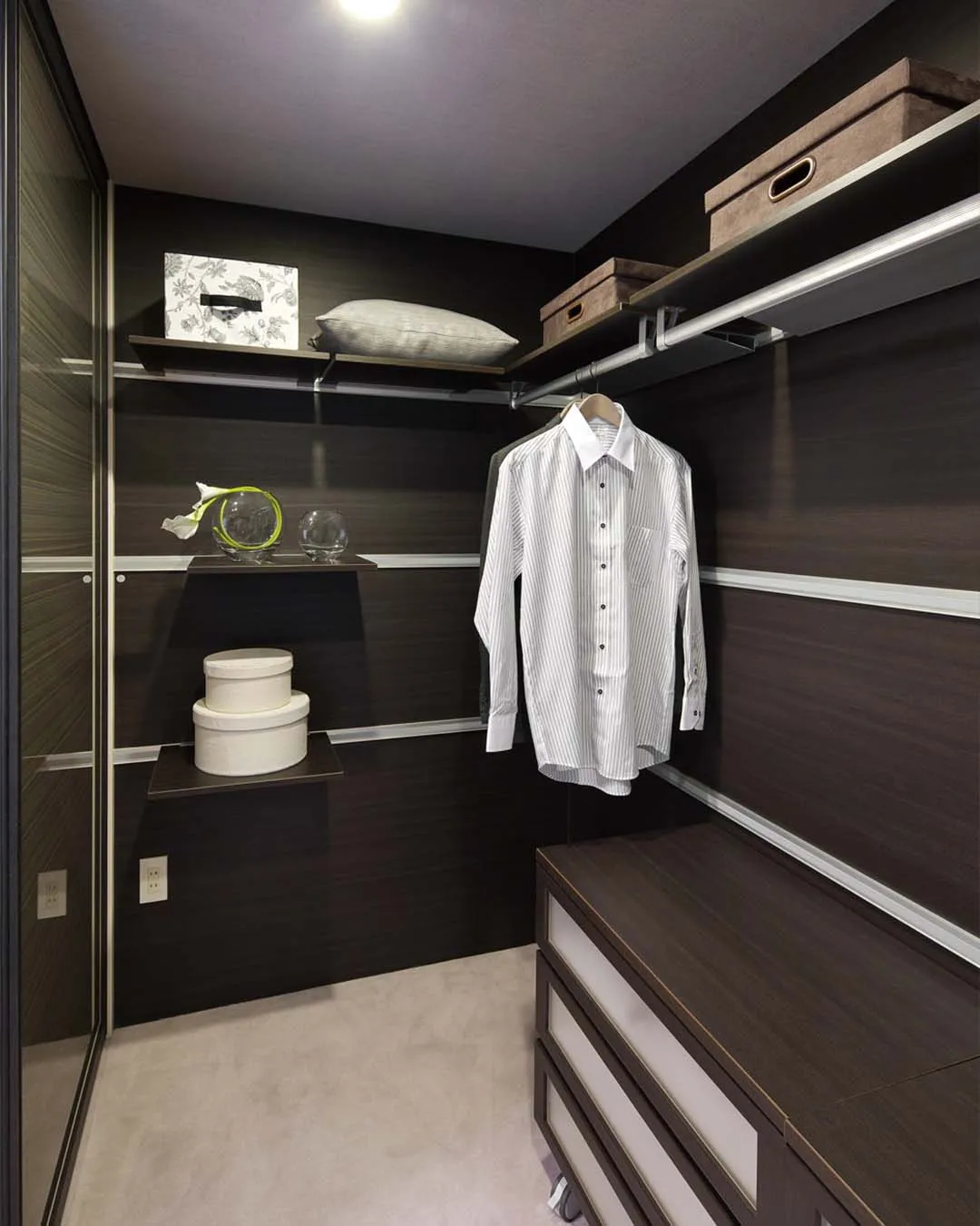 Funtana wall shelf system slim type