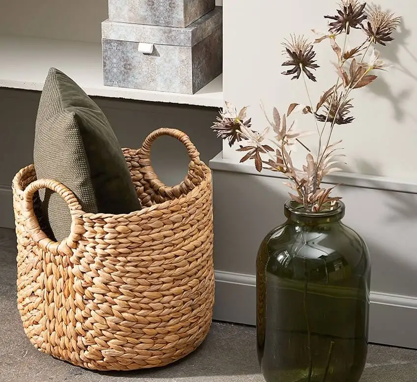Vietnam Manufacturing Wicker woven planter storage basket wholesale water hyacinth laundry basket dirty clothes bucket