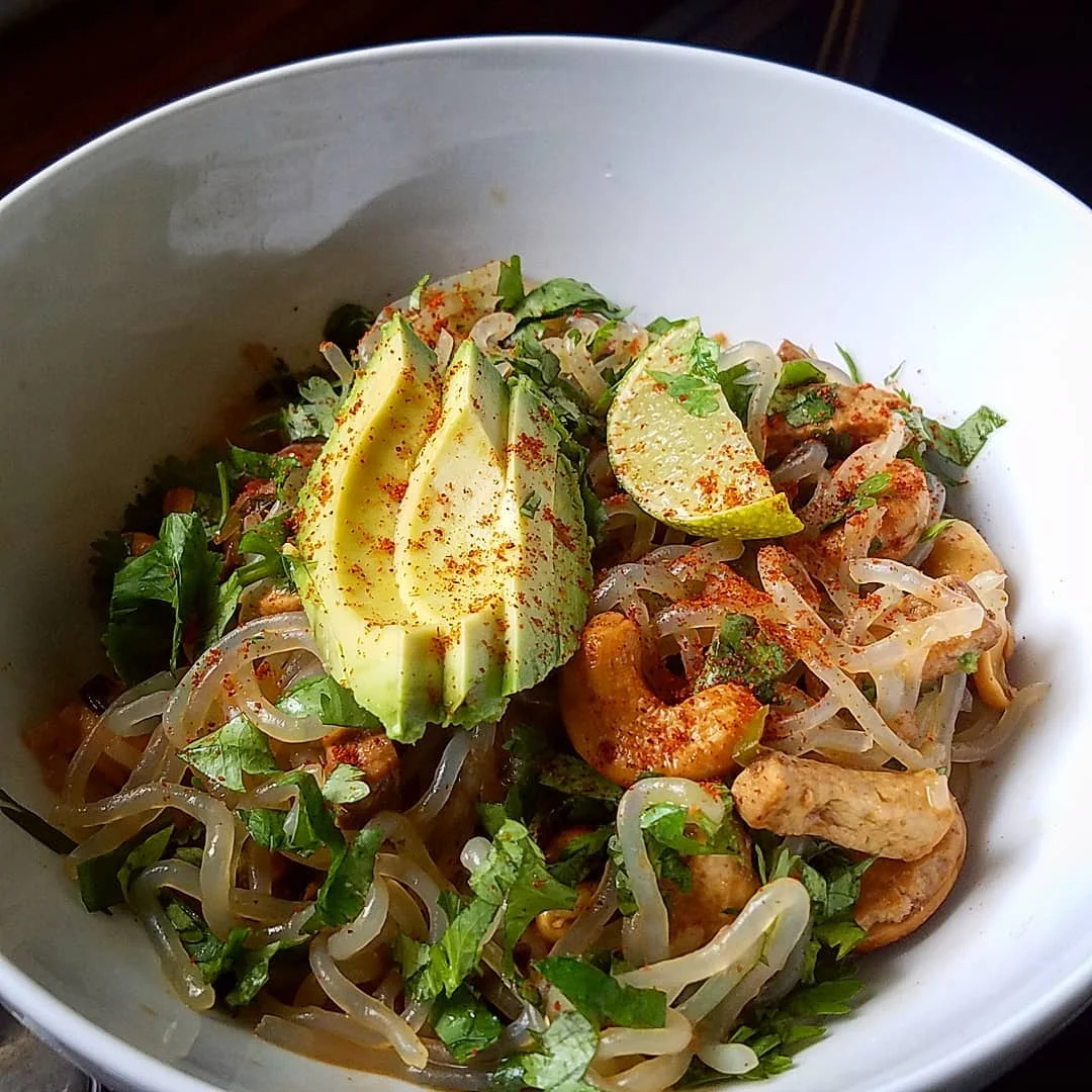 Ready to Eat Pad Thai Vegan Noodle Easy To Prepare Plant Based Healthy Noodles 280g Non GMO Food Low Fat Diet