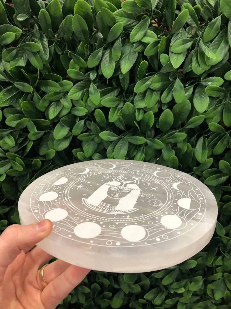 Beautiful Selenite Charging Plate Egyptian Goddess of night Charge Cleanse Your Crystals hot selling selenite for customizable