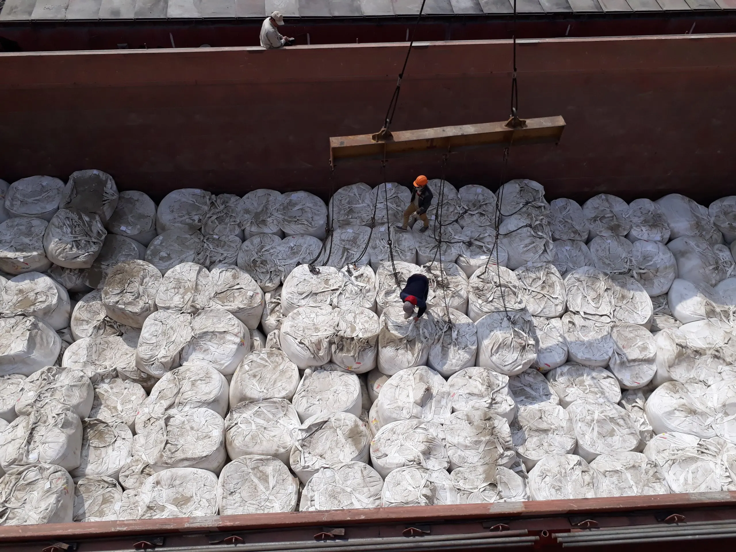 High quality grey portland cement 42.5 made in vietnam