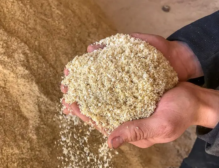 Натуральные индонезийские опилки для древесного