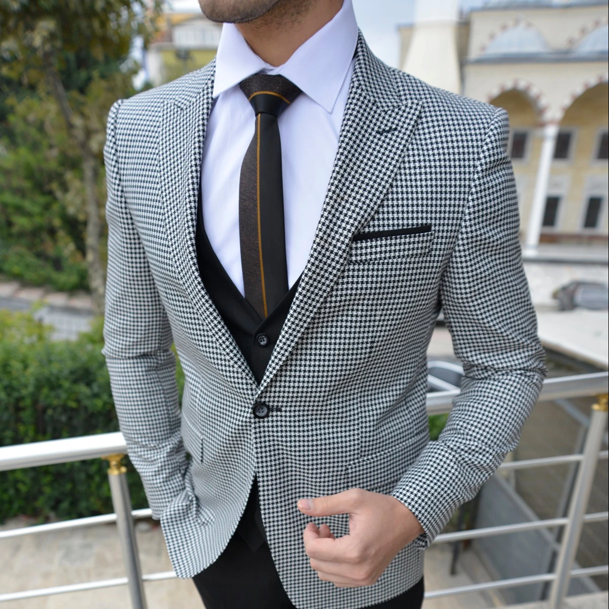 Fashion Men Three Pieces Of Business Suit Dress Wedding Suit Tuxedo New Designs Slim Fit for men