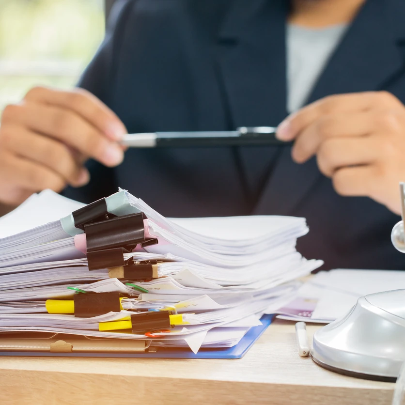 Индийский ювер предлагает торговый и деловой спор, правовое обслуживание, профессиональные услуги и Торговые решения, правовая поддержка