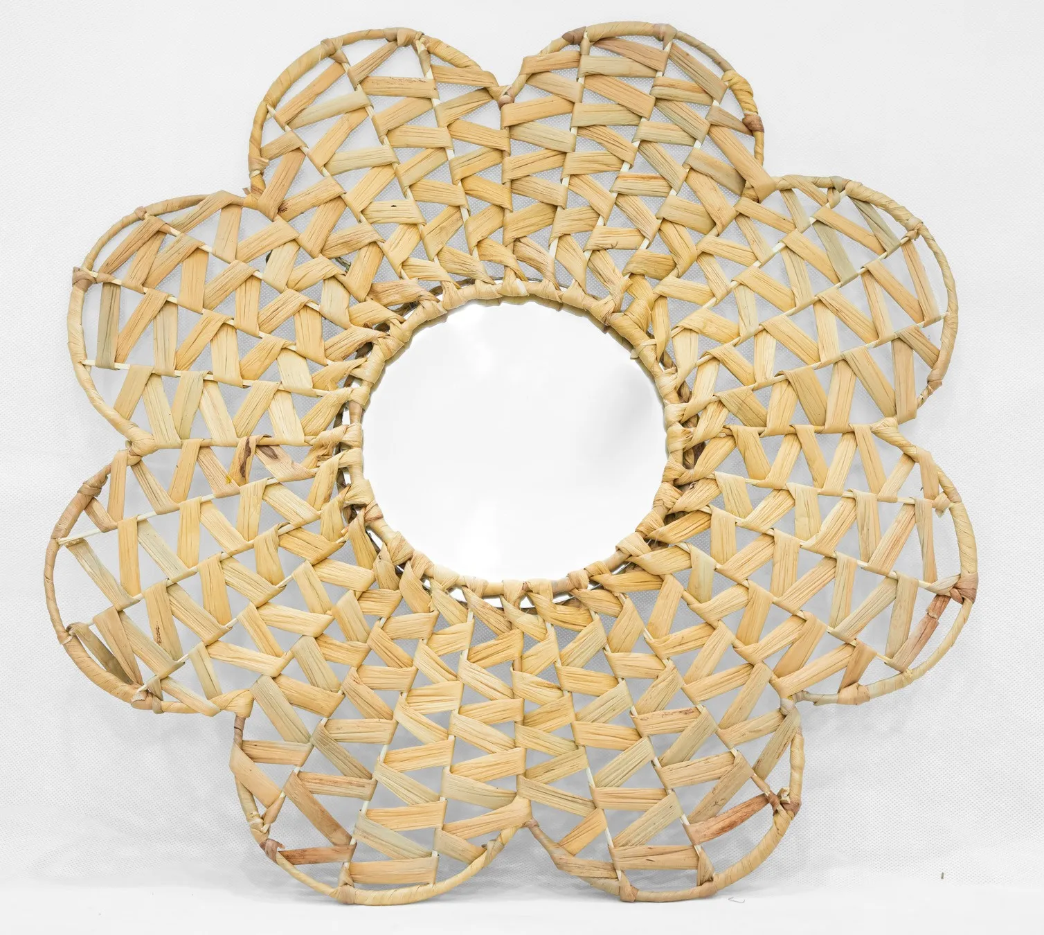 Wholesale handmade bohemian mirror water hyacinth cheap price straw round mirror framed from Vietnam