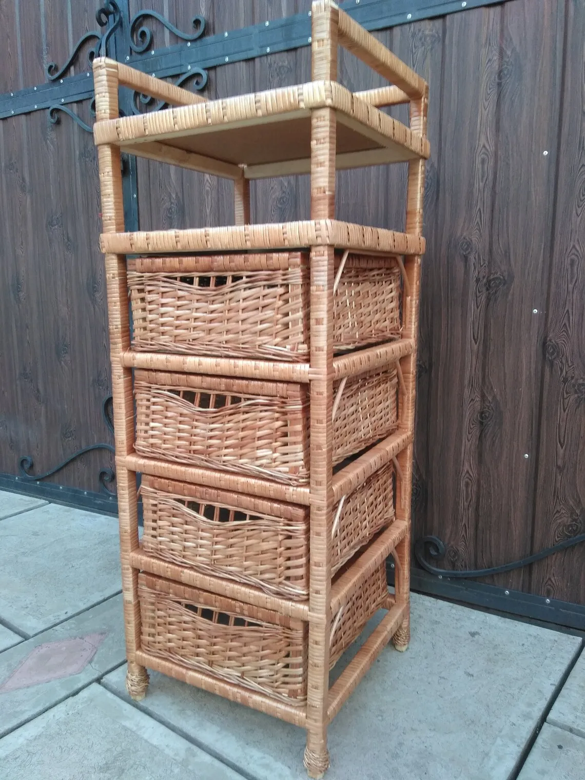 Новый дизайн 2020 полка из ротанга дерева и МДФ для цветов украшения сада