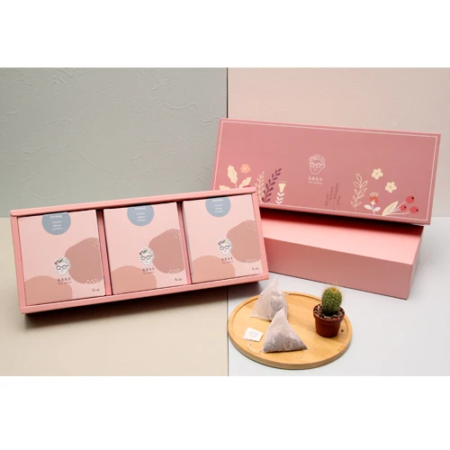 
High-Quality Taiwan Multi-flavor pack Herbal Flora Scented Tea in Pyramid Teabags Gift box 