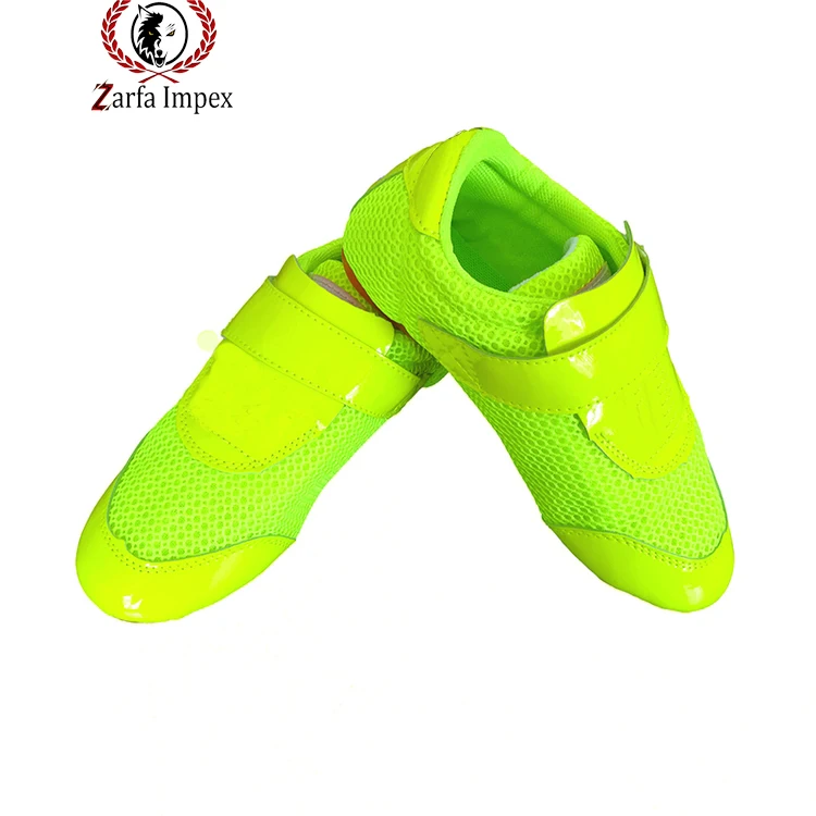 2021 New Fashion Breathable Non Slip Rubber Sole 2 Colors Men Taekwondo Shoes
