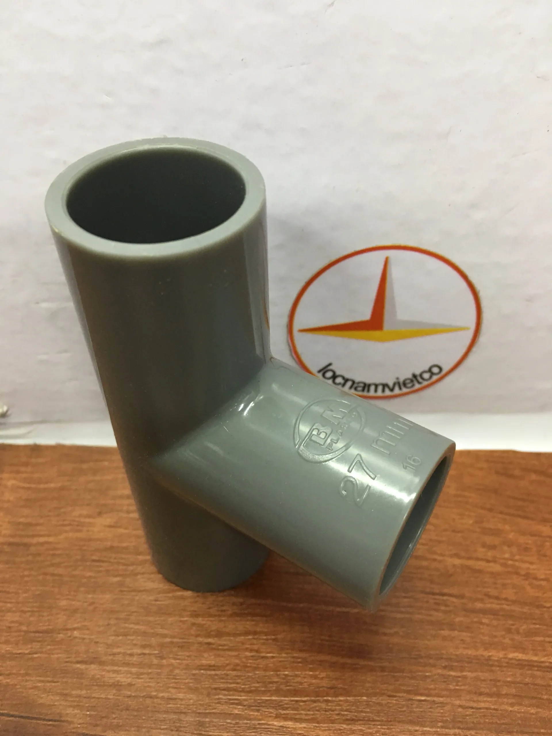 
90 o Tee PVC plastic BM (1/2