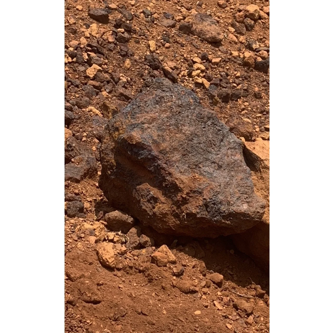 Top Brand Normal Superbest Good 10 - 50 mm Concentrate Metallurgy Minerals 62% To 70% Pyrites Iron Ore From Laos