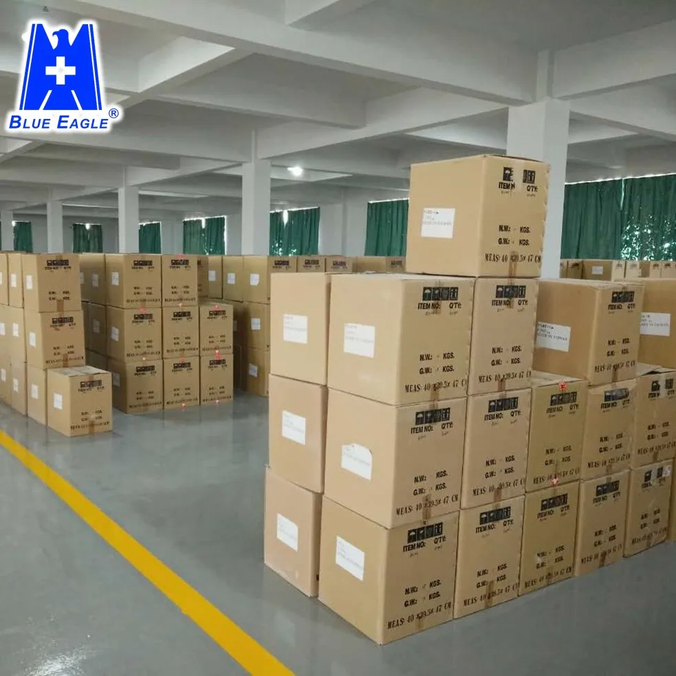 Taiwan PPE clear visor custom face shields mask with eye protection