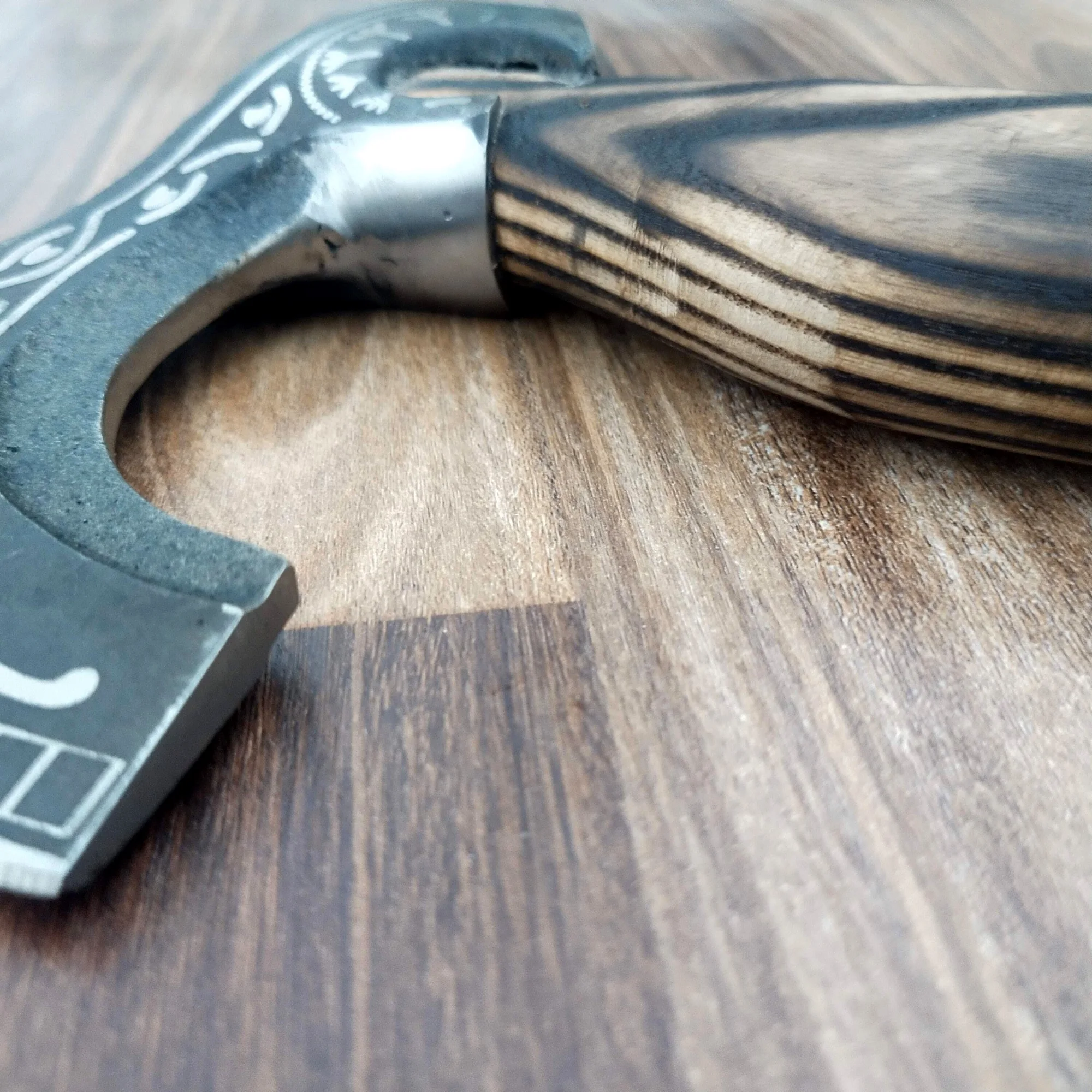 Custom Handmade Carbon Steel Viking Axe Bearded Axe Survival outdoor axe With wooden handle hot sale