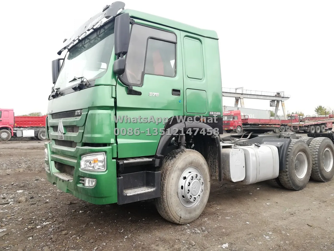 
Used Sinotruk HOWO Tractor head RHD, Right Hand Drive Green color low cabin for Africa 