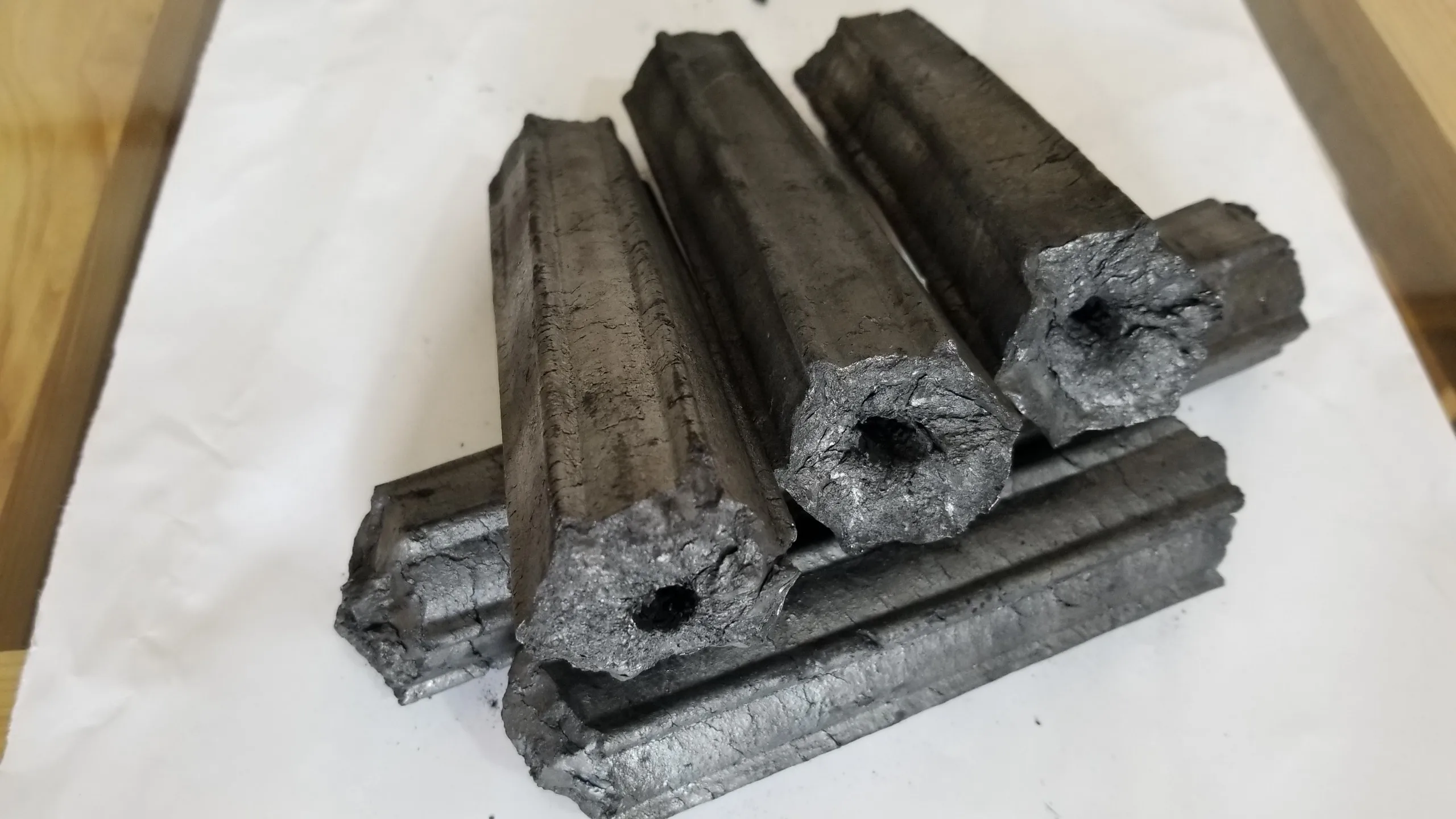 
Hexagon Sawdust Briquette Charcoal Made In Vietnam 