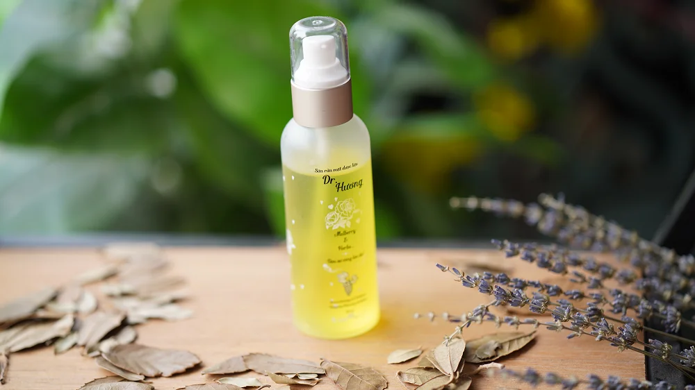 2021 г., Собственная марка, низкий минимальный заказ, очищающее средство Dr.Huong, Отбеливающее средство для лица против акне, пена для очистки лица для женщин и мужчин