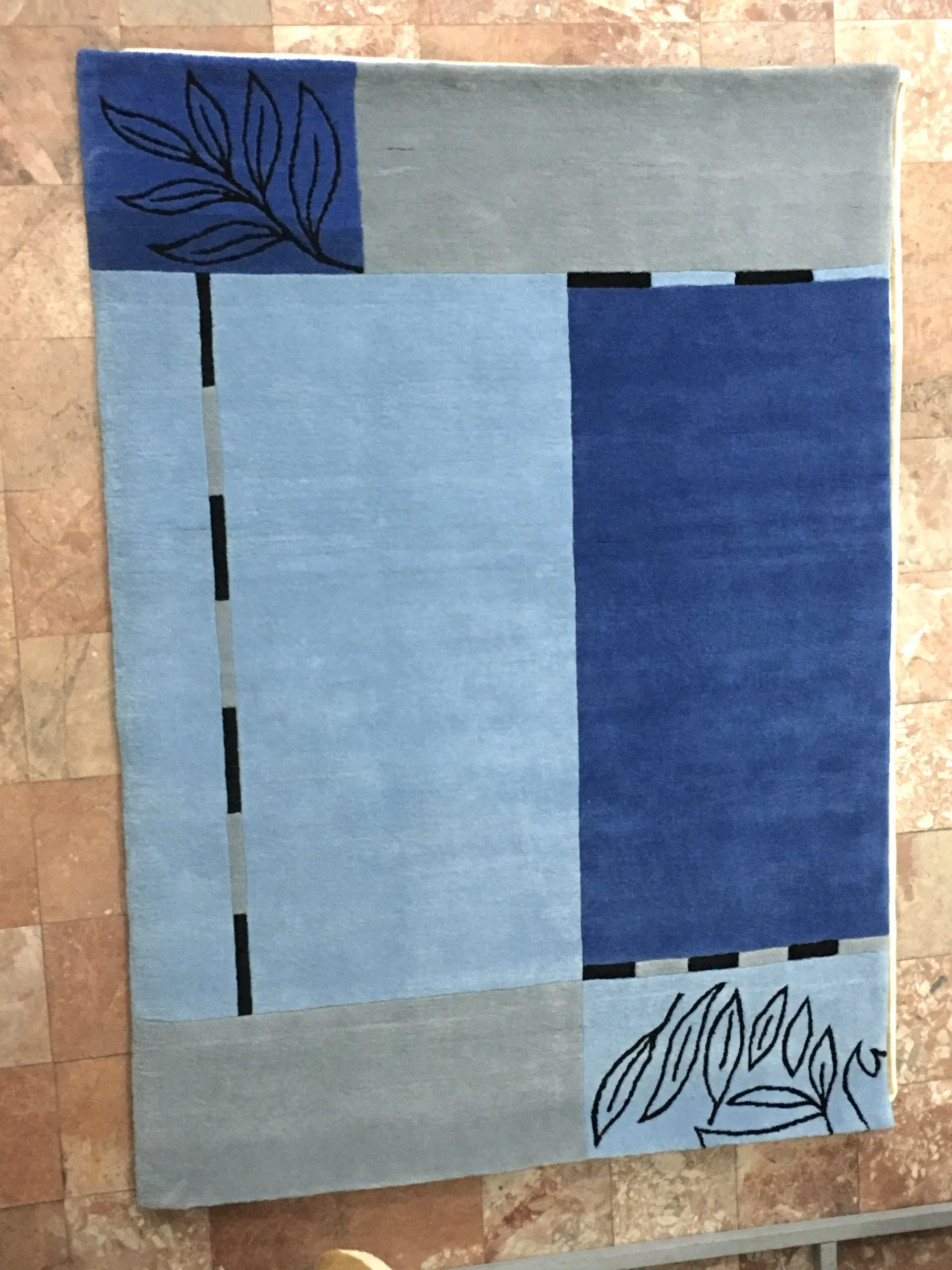 Non-Chemically Washed  Rectangular  Hand-Knotted Woollen 1.7x2.4m Carpet In Various Designs From Vietnam