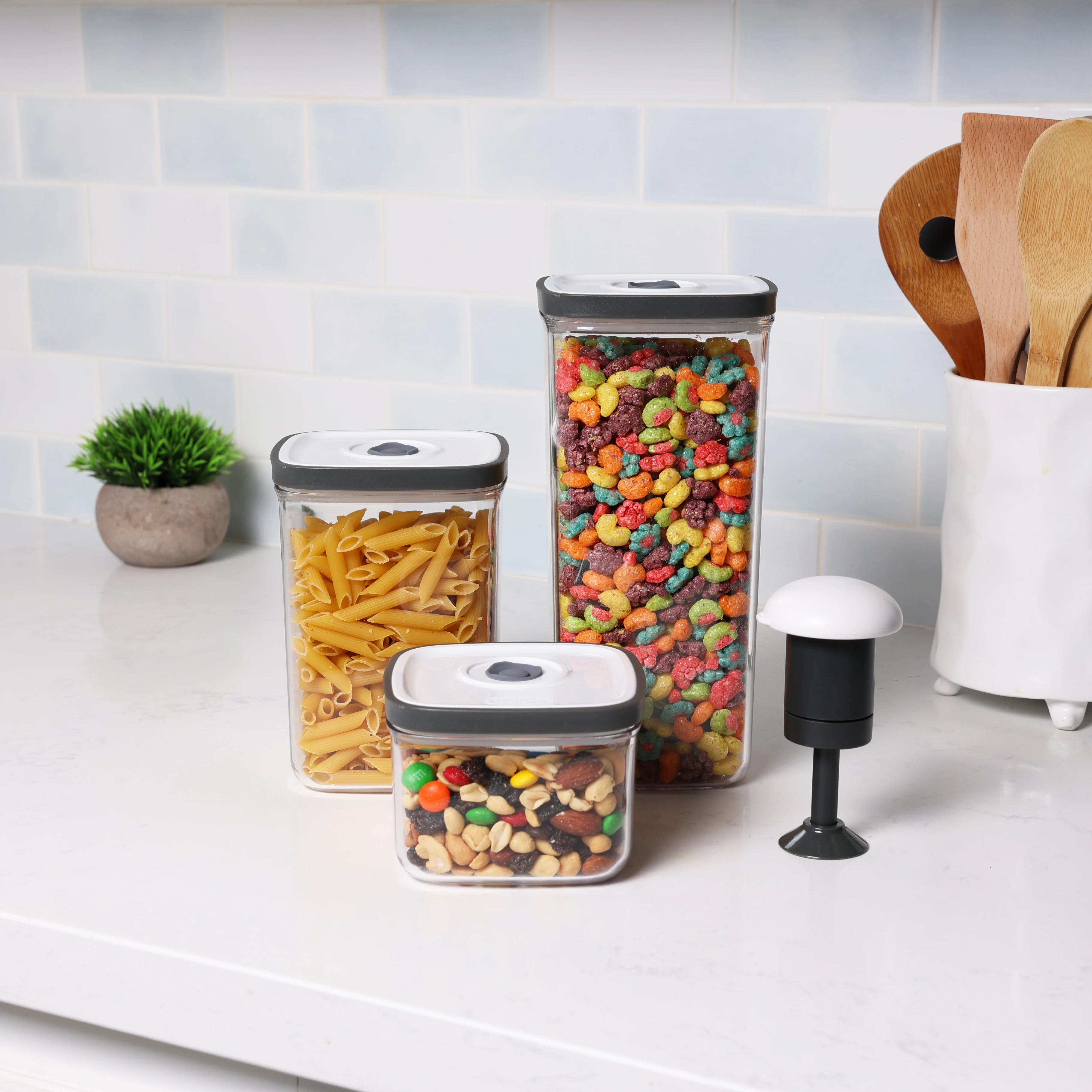 Stackable Airtight Storage Containers With Vacuum Pump For Food Container By Con-Tact