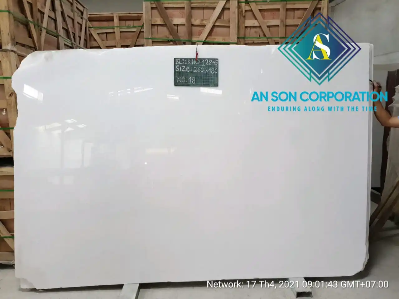 SNOW WHITE POLISHED FLOOR WALL TILES AND SLABS  NATURAL STONE WHITE ONYX QUARTZ GRANITE MARBLE