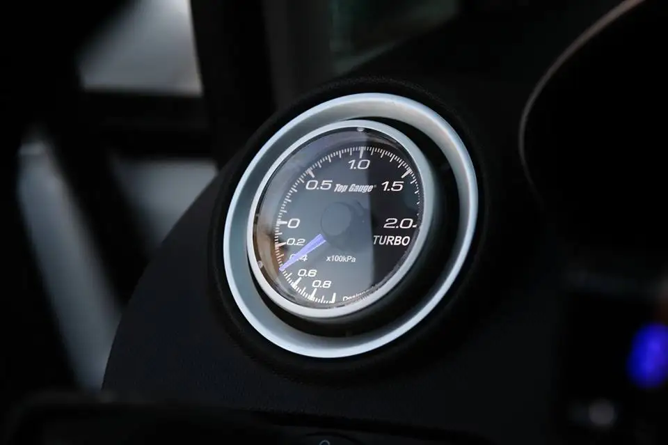 
Boost Gauge compatible with Ford Fiesta MK7.5 (1.5 tdci) diesel turbo - Blue Needle size 60mm freeair vent pod 