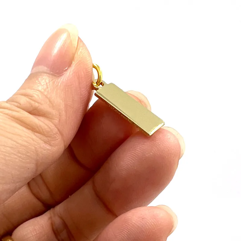 Rectangular small fashion design custom brand names gold tags