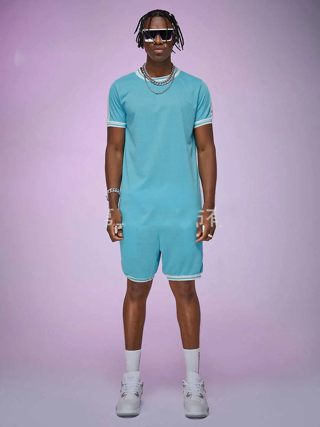 Men Custom logo shorts set short sleeve t-shirts sports shorts two piece sets for men 2022