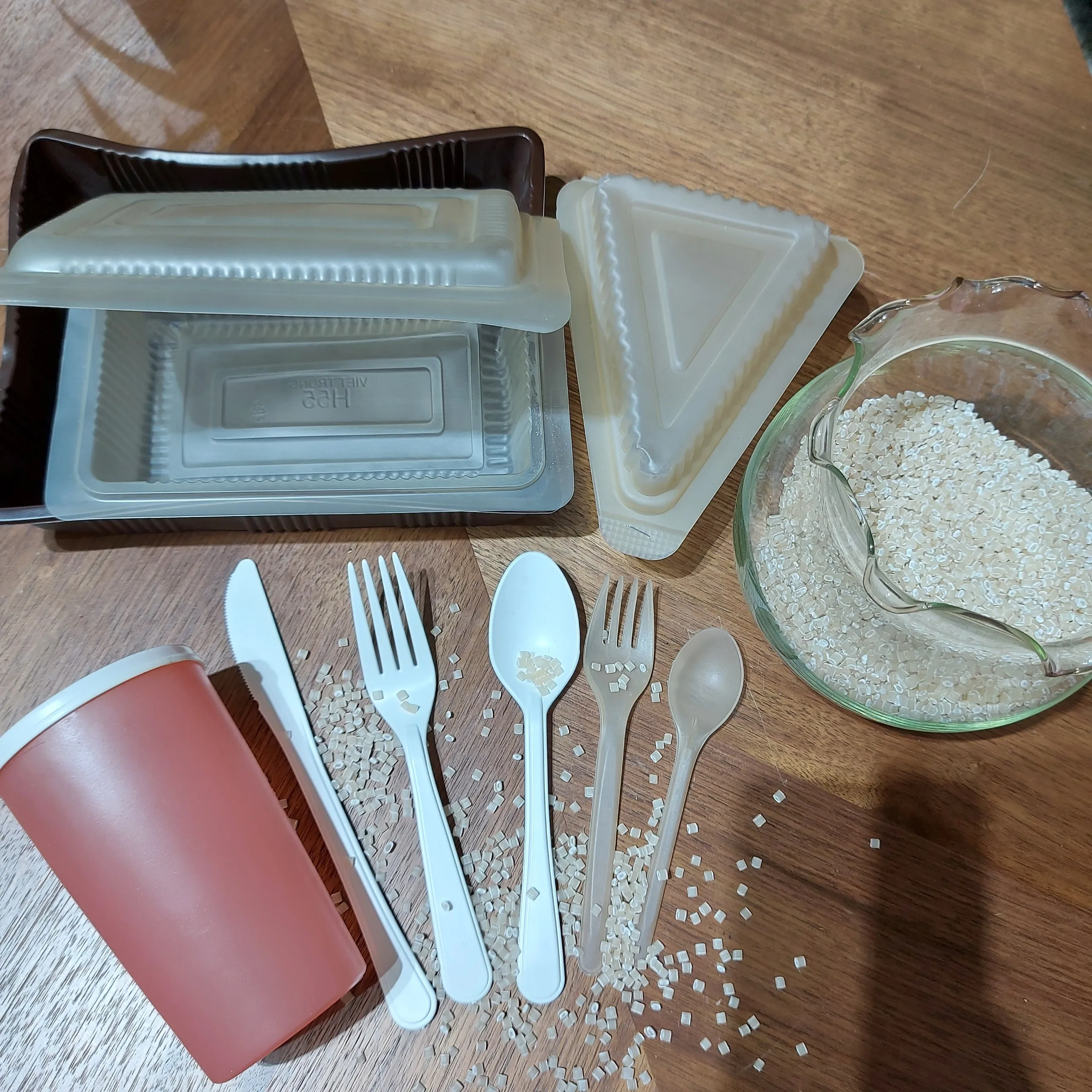 BIO PLASTIC BIO GARBAGE BAG CASSAVA PLASTIC GRANULE PLA RESIN FROM TAPIOCA STARCH