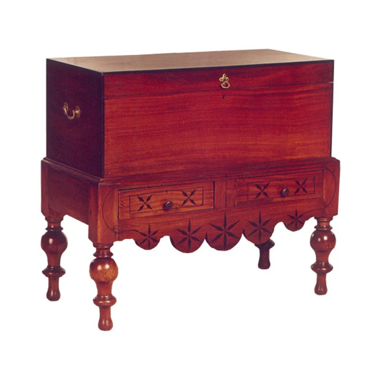 Wide Range of Mesmerizing Design Wooden Material Antique Chest on Stand