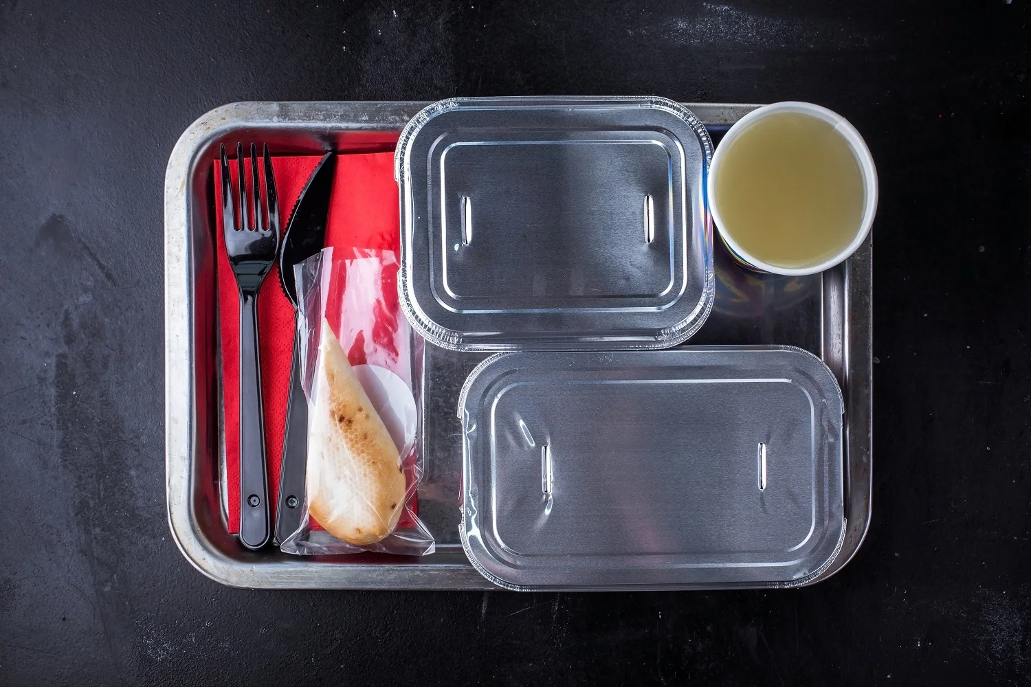 Disposable Aluminum Foil Airline Food Tray 280 ml / 9,47 fl.oz. top 135 x 100 mm  / 5,31 x 3,94 inch, height 31 mm / 1,22 inch
