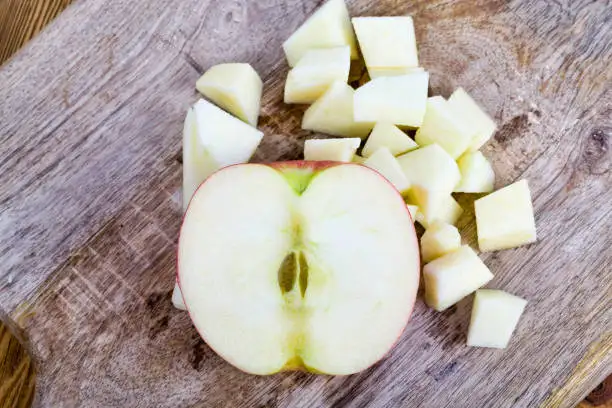 Best Quality Fresh Japanese Fruit  Apple(Sanhuji)