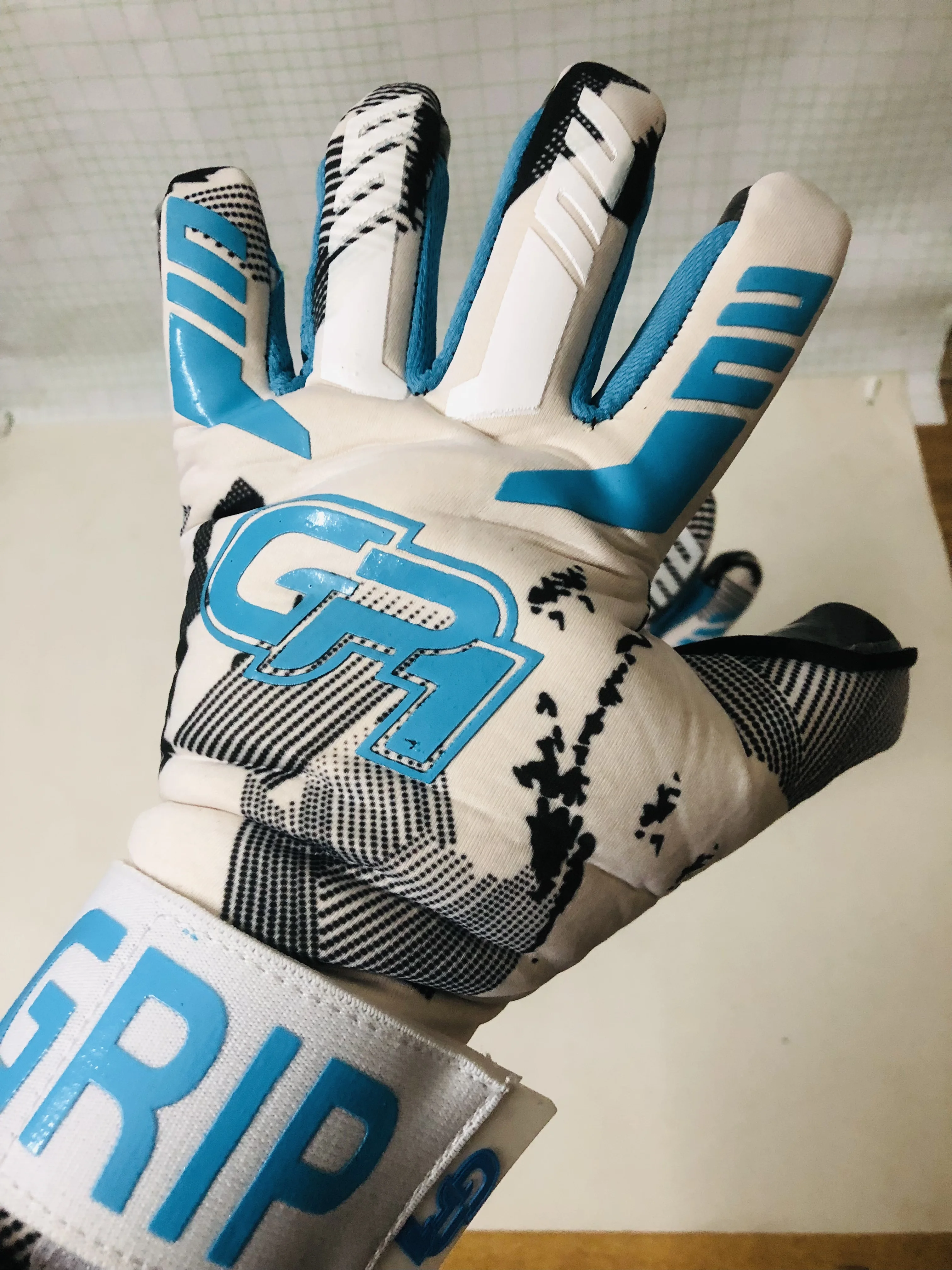 Профессиональные перчатки вратаря/высококачественные немецкие латексные 4 мм