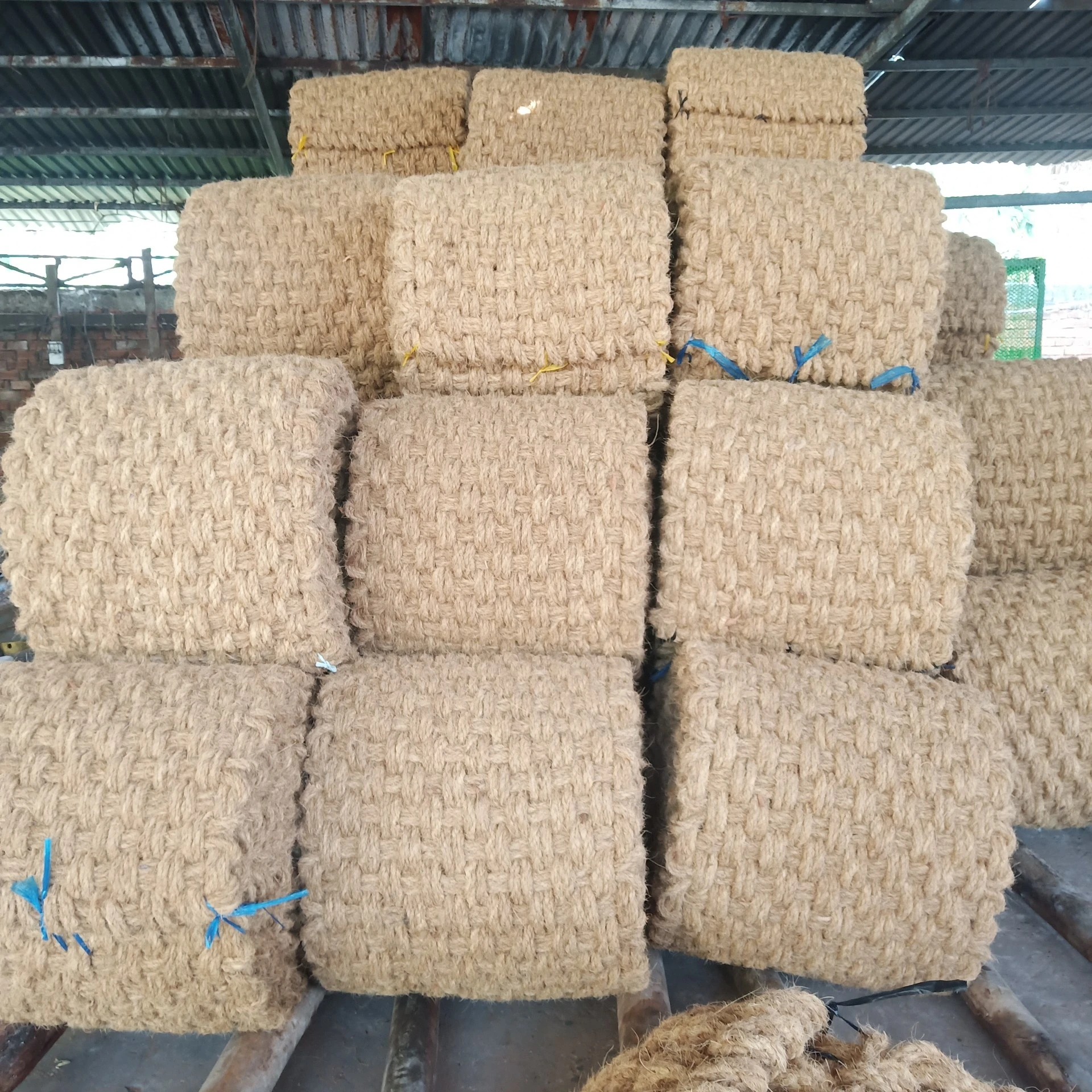 ECO friendly Coconut coir mat from Vietnam coir mat for outdoor paving with factory price Custom size, thickness 100% natural