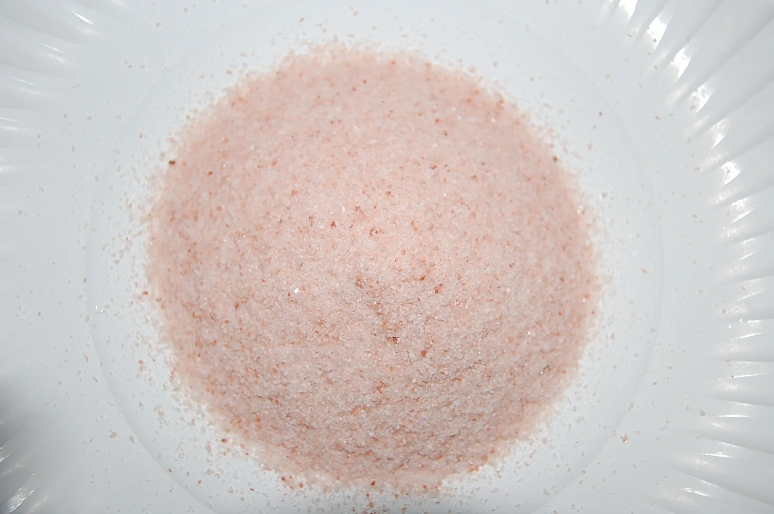 HIGH QUALITY PRODUCT HIMALAYAN DARK PINK SALT FINE GRAIN IN 800 GRAM ( 28.21oz) SHAKER BOTTLE