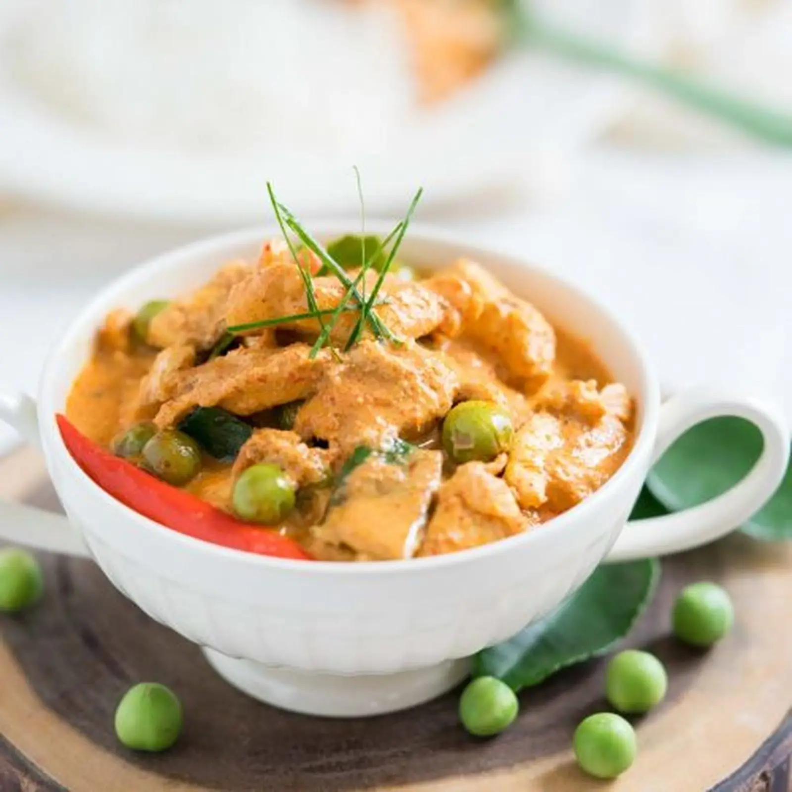 Lobo 2In1 Panang & Creamed Coconut 100g. (1X4X6)