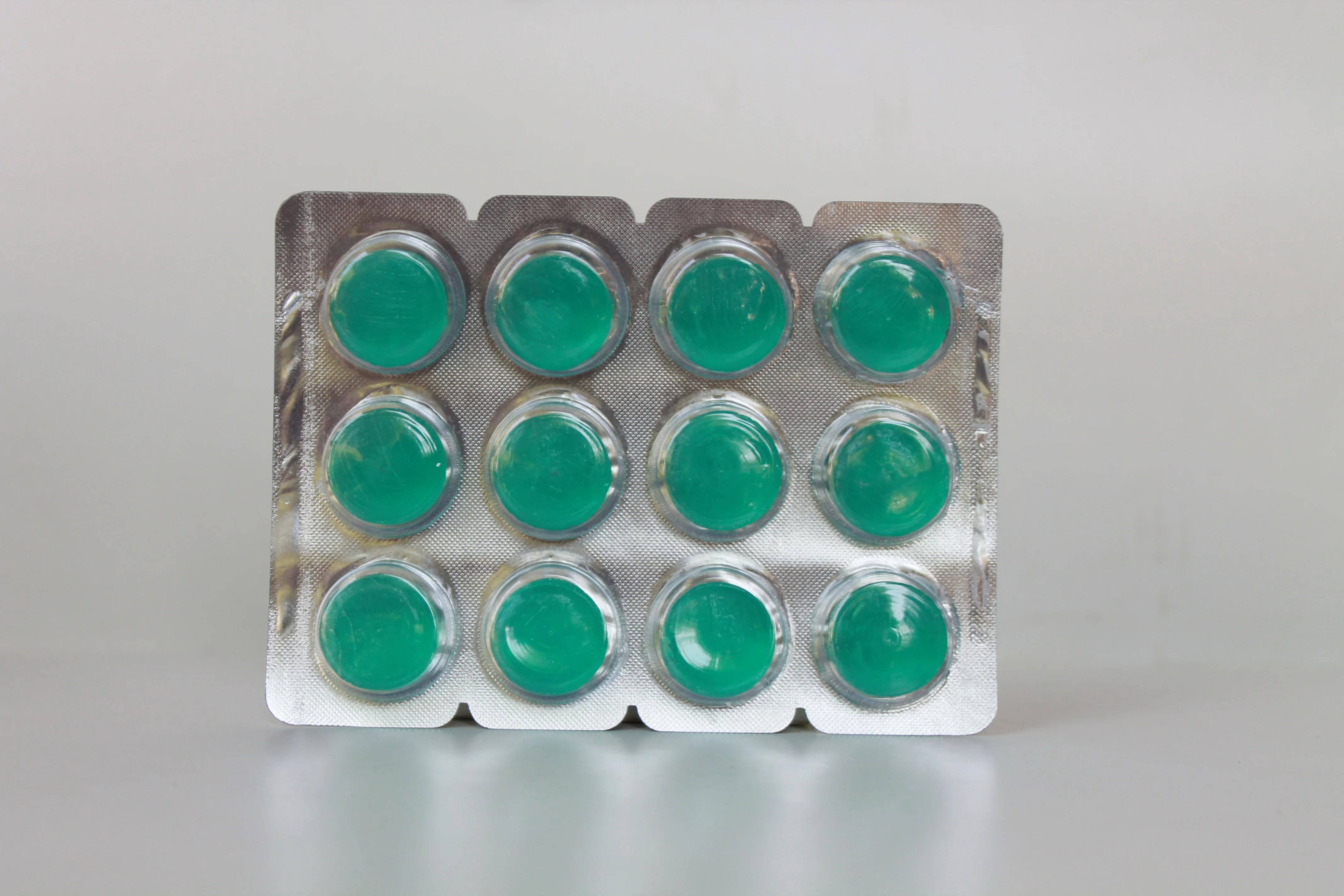 
Ayurvedic herbal immunizer cool mint flavor lozenge for bad breath sore throat from india 