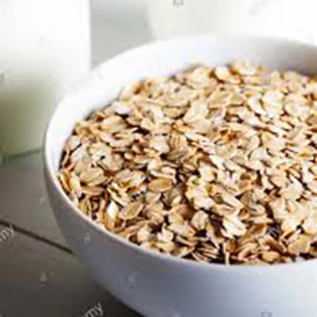 Recycled Bottle Flakes / Bottle Flakes Hot Washed Pet Raw Materials Plastic Granules Pet Bottle Flakes