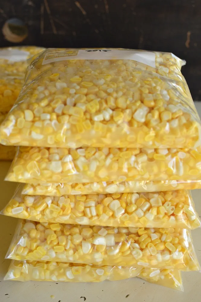 Whole frozen corn cob sweet yellow corn iqf