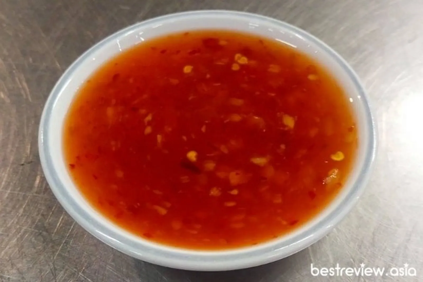 Сладкий тайский соус с чили Lobo 300 мл. (1X2X6)