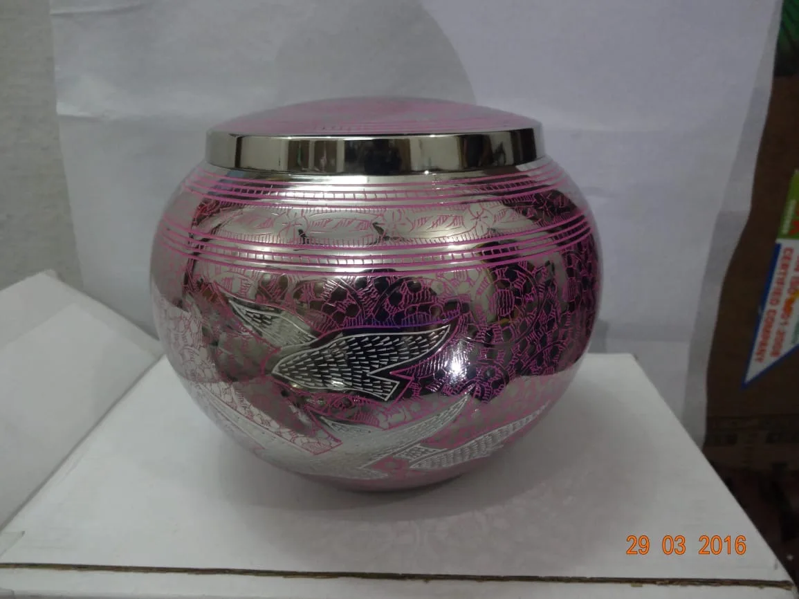 Классический дизайн лучшее качество индивидуальные урны для кремации Odyssey золы человека