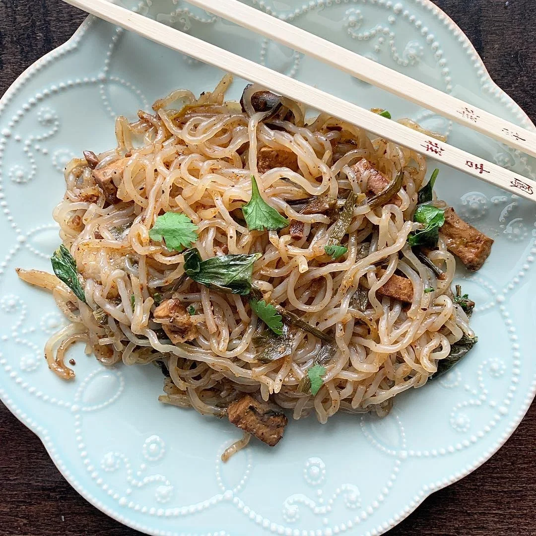 Ready to Eat Pad Thai Vegan Noodle Easy To Prepare Plant Based Healthy Noodles 280g Non GMO Food Low Fat Diet