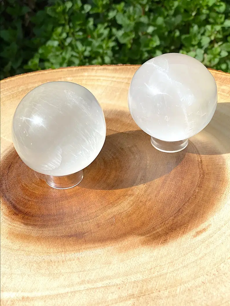 Healing SELENITE Sphere Ball SPHERES / PREMIUM QUALITY SELENITE Crystal Home Decoration Nautical WHITE TOP QUALITY Angel India
