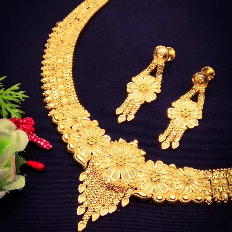 18k Gold Forming Work Long Haram Pendant Multi Color Golden Jewellery Necklace