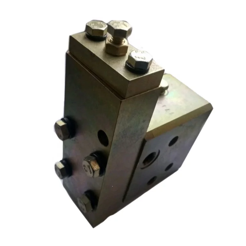 75131-3428010 Automatic pump relief valve for heavy duty truck BelAZ  75306