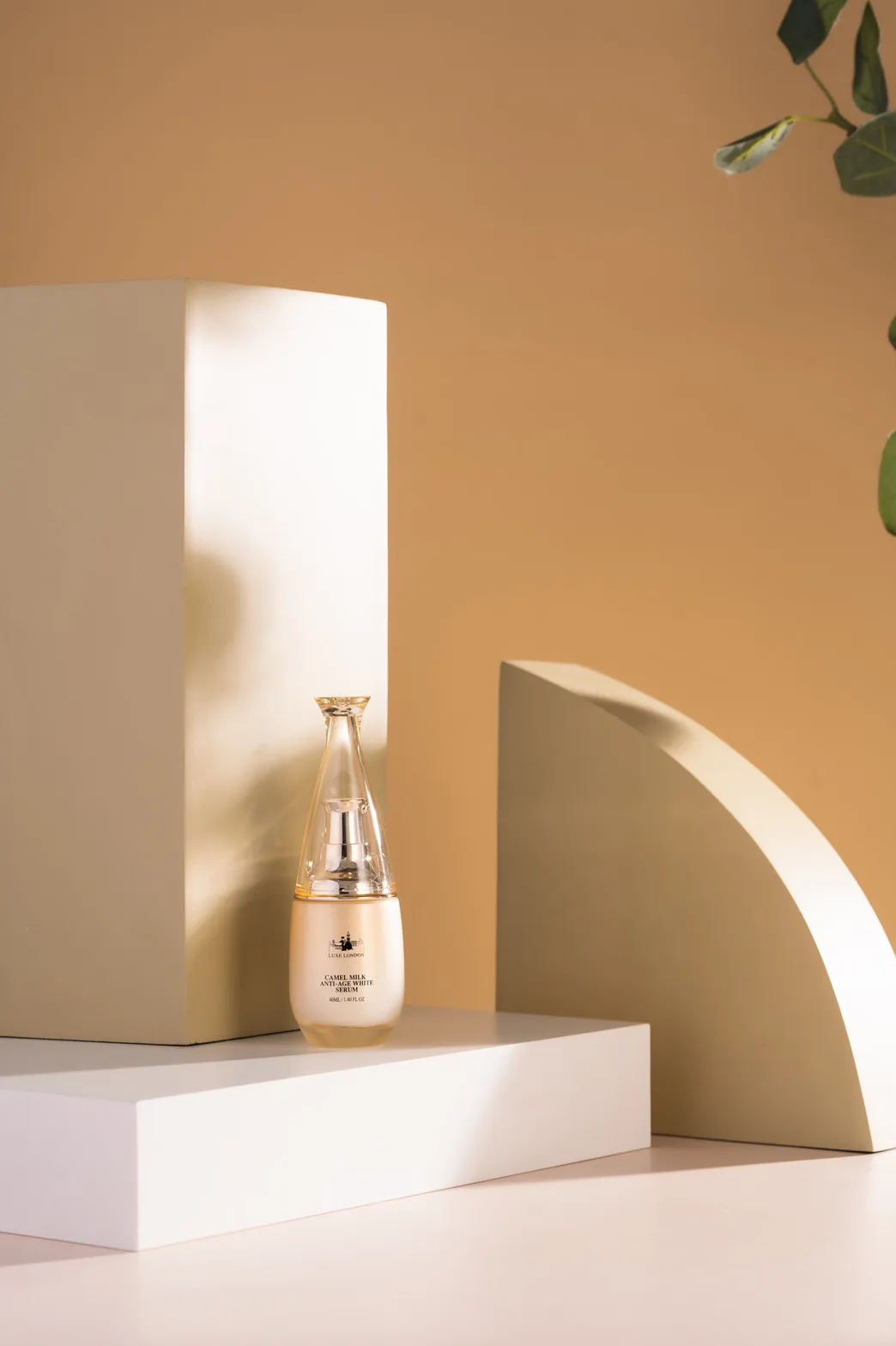 Whitening All Skin Types Camel Milk Anti-Aging Serum Mousse Nourishing Moisturizing Skincare Serum Moisturizer