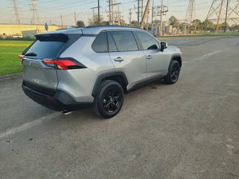 Buy 4*4 XLE 4dr SUV raf four for sale